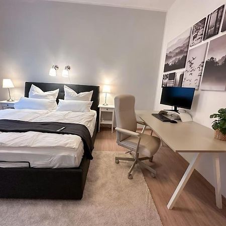 Modern City Apt. -With 2 Tv, Netflix And Work Desk Essen Luaran gambar